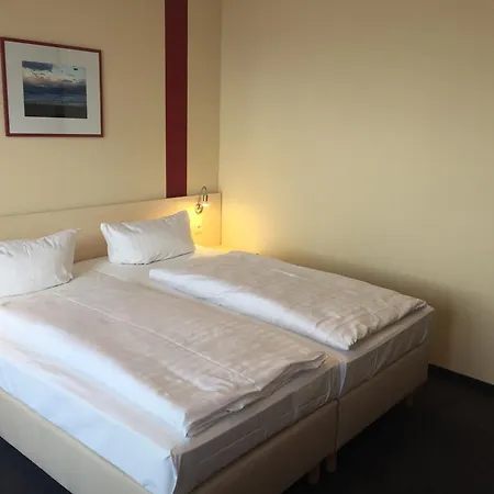 Hotel Panorama Bansin 3*