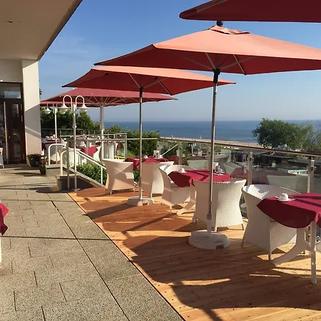 Hotel Panorama Bansin 3*